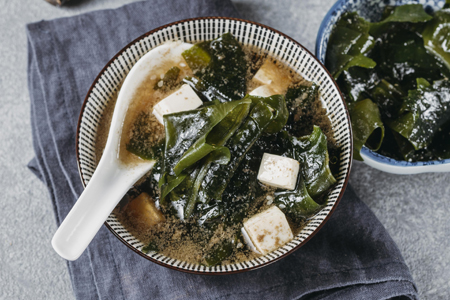 Korean seaweed soup - Sopa de algas coreana